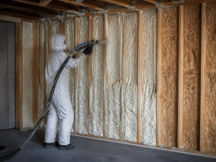 Comment isoler un garage soi-même : murs, porte et plafond étape par étape