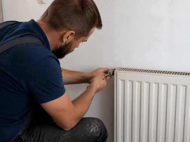 Quel est le prix d&rsquo;un plombier pour changer un robinet de radiateur ?