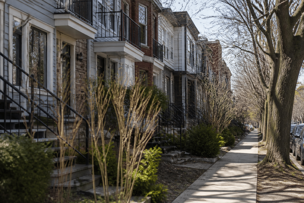 Maisons residentielles calmes avec commerces et ecoles a proximite